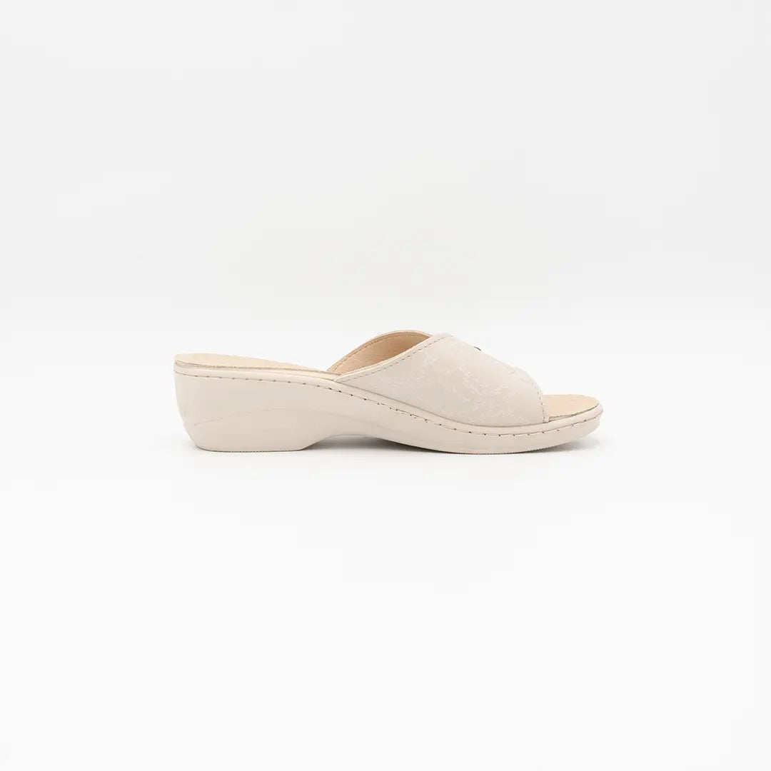 Ciabatta estraibile Con Strappo Beige PURE COMFORT