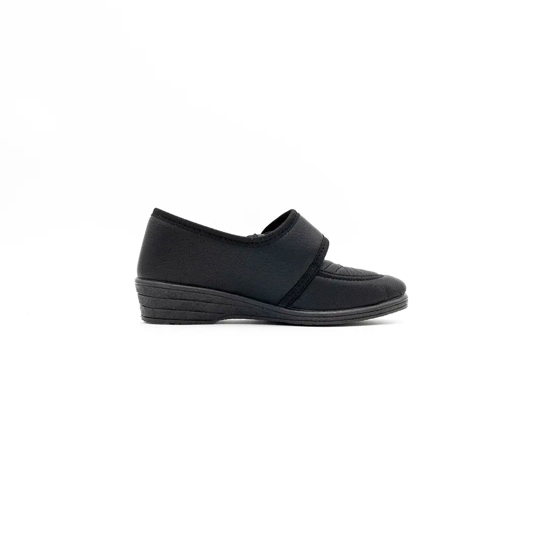 Scarpette In Ecopelle Con Strappo Nere DORY
