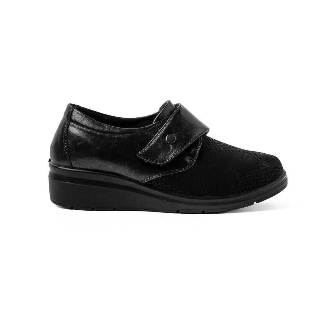 Scarpette Con Strappo Nere NOEMI
